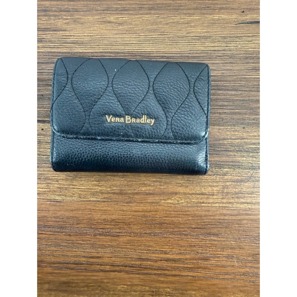 Vera Bradley Black Pebbled Leather Quilted Wave Compact Wallet Floral Interior